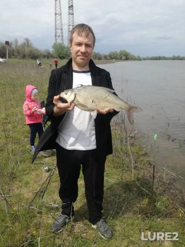 Лещ